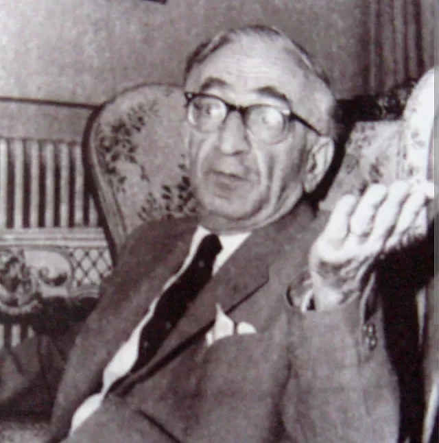 Peyami Safa Kim