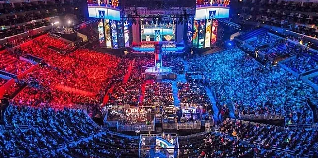 Esports Nedir Ve İnsanlar Neden Onları İzliyor?