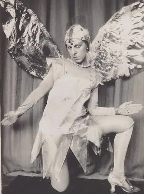 Claude Cahun Kimdir? Hayatı Ve Biyografisi