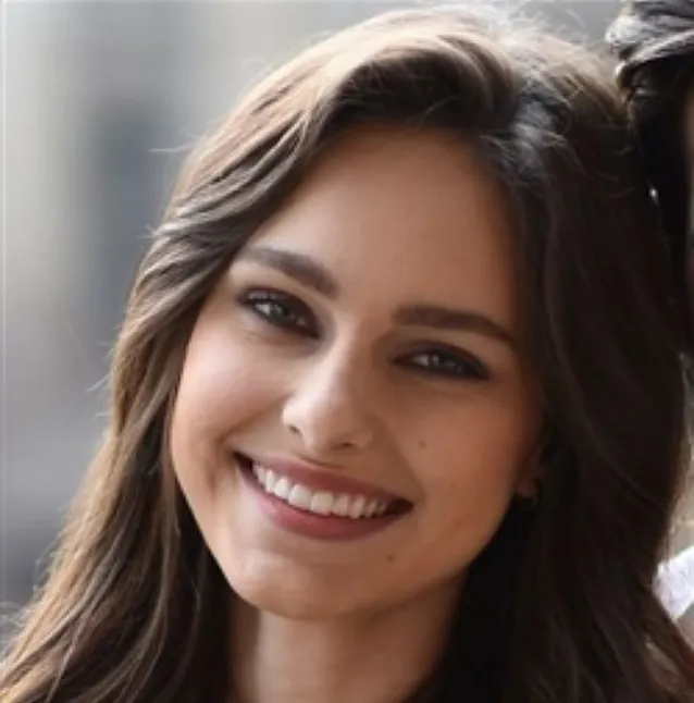 Jessica May Kimdir ?