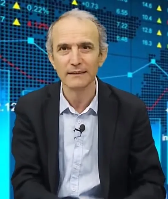 Emin Çapa Kimdir?
