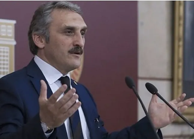 Ahmet Hamdi ÇAMLI Kimdir?