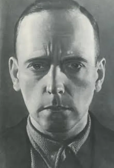 John Heartfield'ın Biyografisi Hakkında Bilgiler John Heartfield