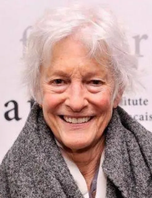 1647205439 Joan Jonas Hayatı