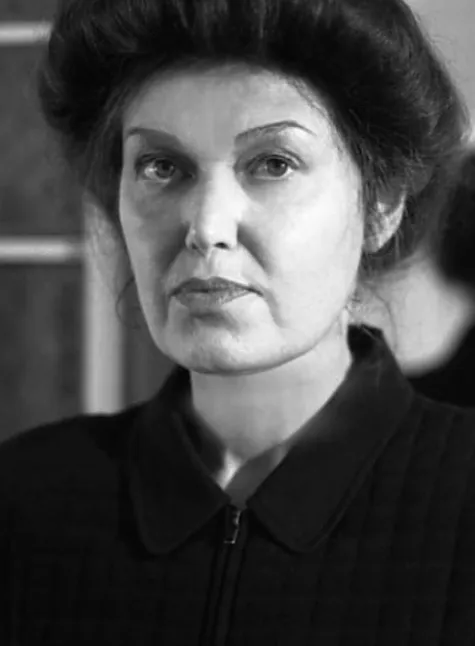 Mary Kelly'in Sanatı Hakkında Bilgiler Mary Kelly Kimdir ?