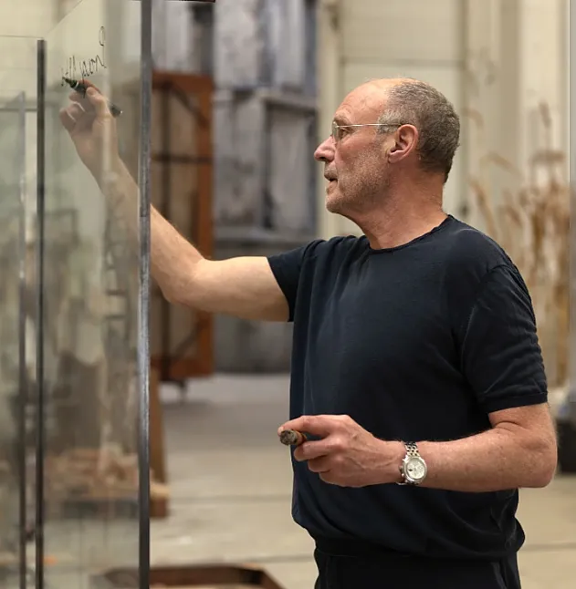 Anselm Kiefer'in çalışmaları hakkında bilgiler Anselm Kiefer çalışmaları