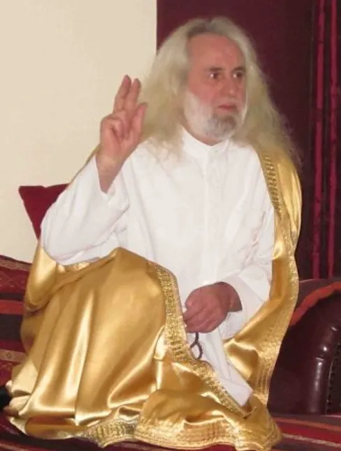 Hasan Mezarcı Kimdir ?