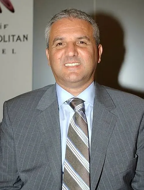 Hakem Sabri Çelik Kimdir ?