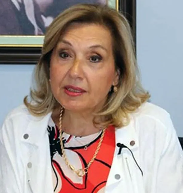 Pınar Türenç Kimdir  ?