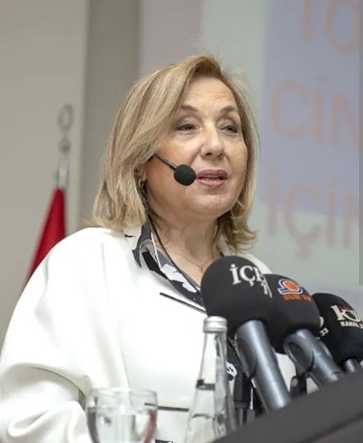 Pınar Türenç Yaşamı
