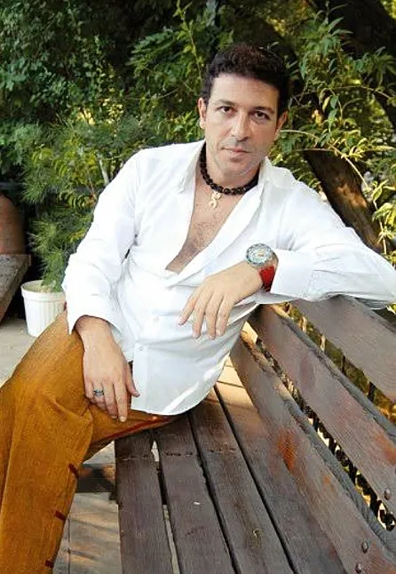 Toprak Sergen hayatı