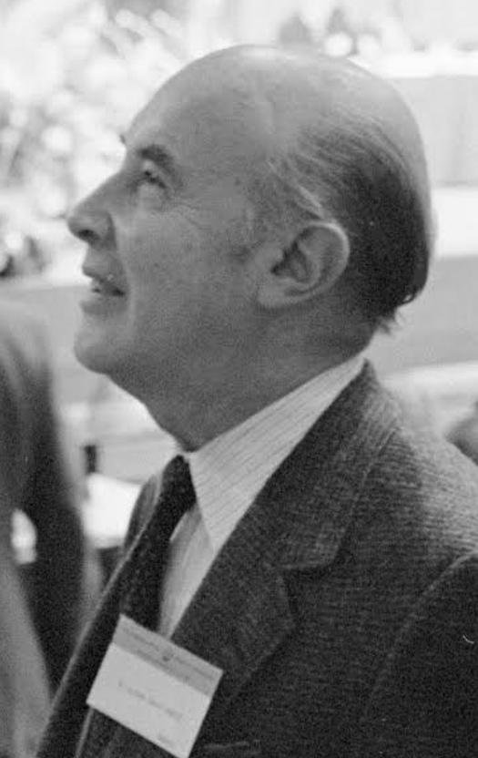 Alfonso Garcia Robles Kimdir ?