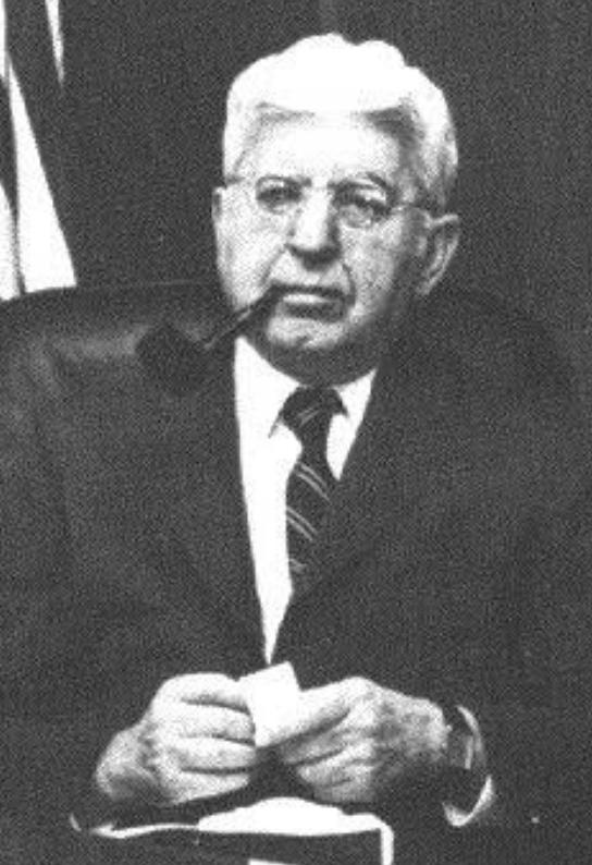 Arthur F. Burns Kimdir ?