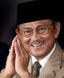 B.J. Habibie biyografi