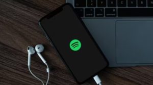 Arkadaşlarınızın Spotify'da Dinlediklerine Gizlice Bakma