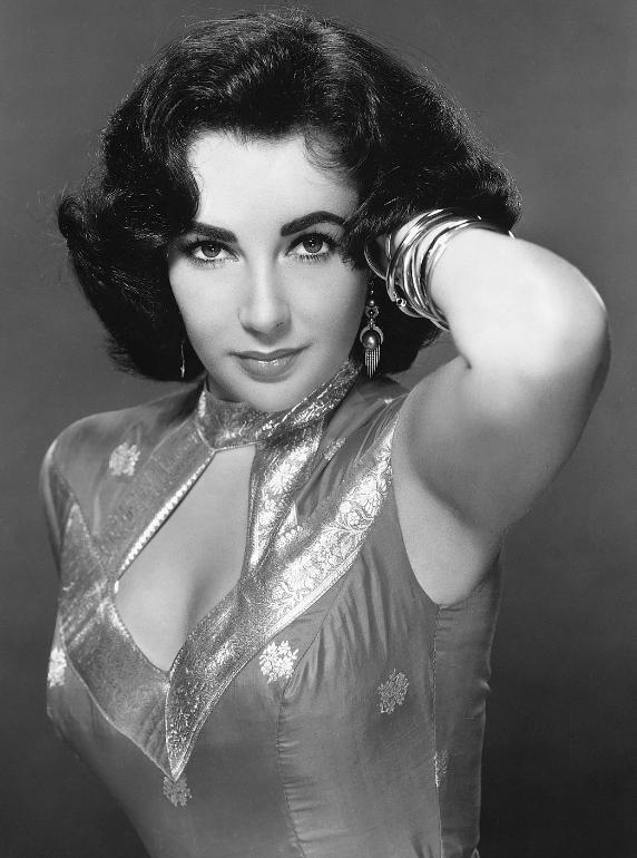 Elizabeth Taylor Kimdir? Hayatı Ve Biyografisi 