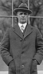 Donald Baxter MacMillan'nın Özgeçmişi Donald Baxter MacMillan Kim