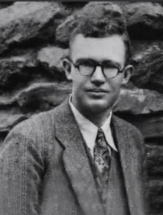 Clyde Tombaugh Kimdir?