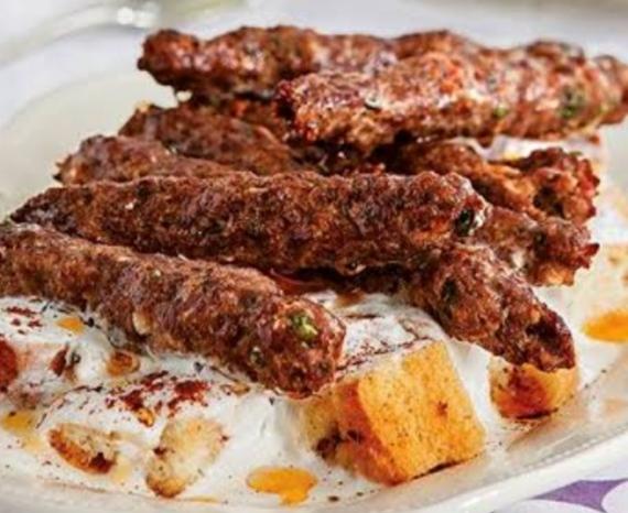 En İyi Yoğurtlu Kebap Tarifi, Nasıl Yapılır?