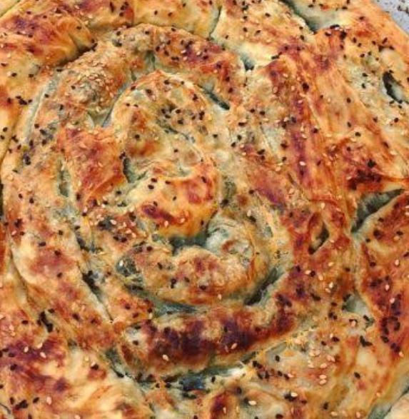 En İyi Pazılı Dolama Börek Nasıl Yapılır?