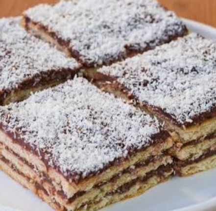Bisküvili Puding Tatlısı Tarifi 