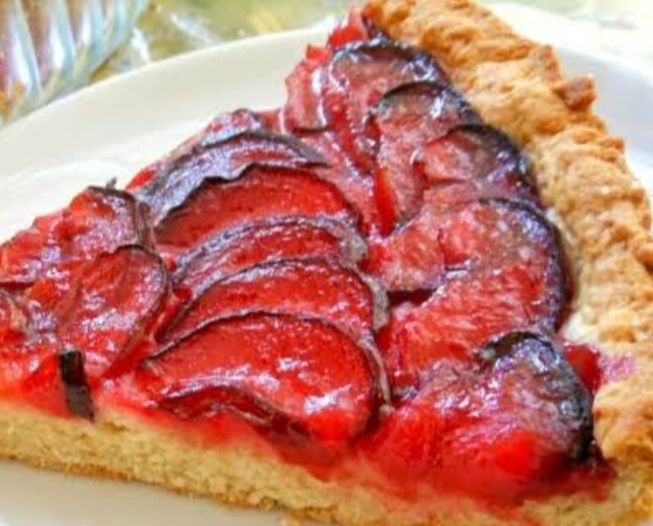 Kırmızı Erikli Tart Tarifi 