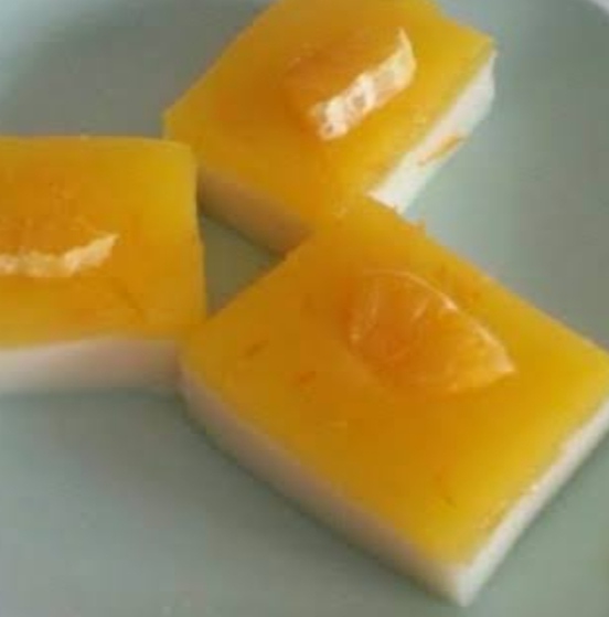 Lor Peynirli Yufka Tatlısı Nasıl Yapılır?