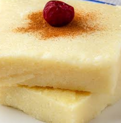Sütlü İrmik Tatlısı Tarifi lincheap.com blog