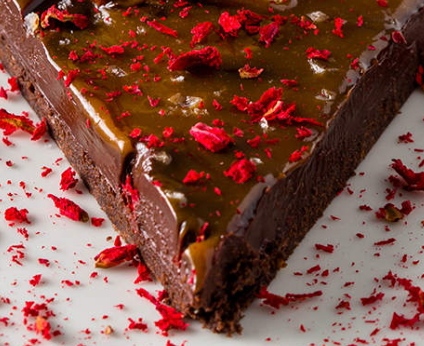 Çikolatalı Pişmeyen Tart Tarifi lincheap.com blog